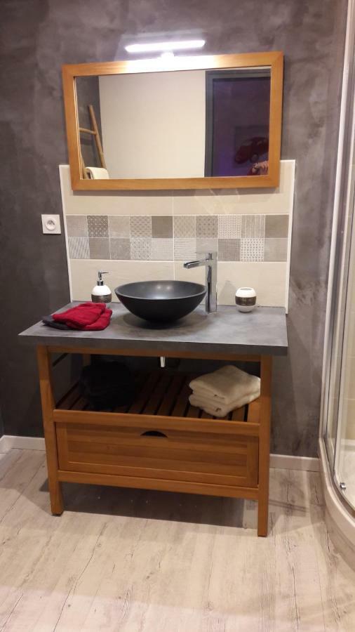 Au Fer A Cheval Hotel Gandelain Bagian luar foto