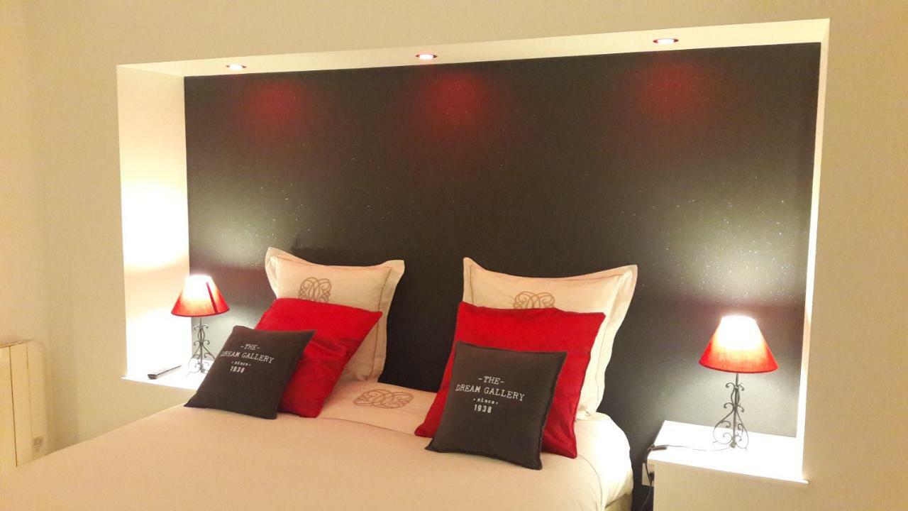 Au Fer A Cheval Hotel Gandelain Bagian luar foto