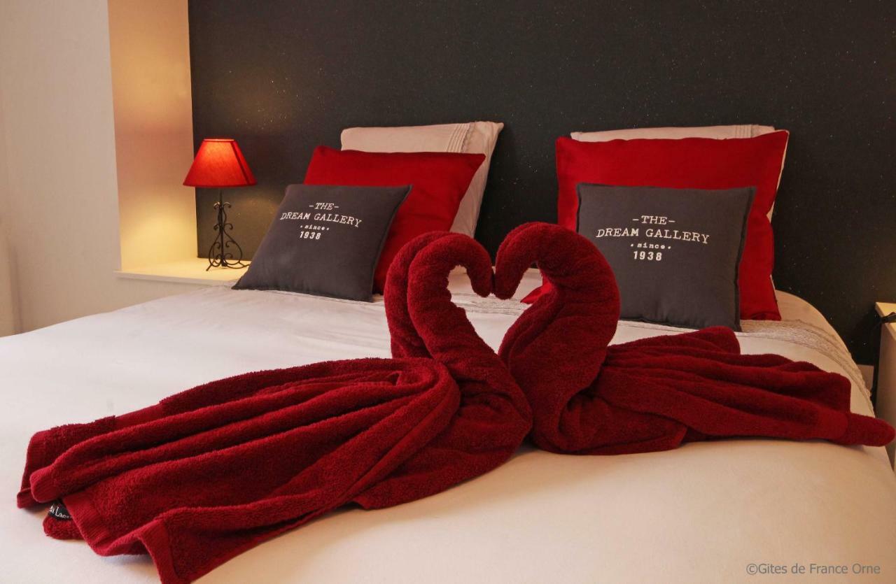 Au Fer A Cheval Hotel Gandelain Bagian luar foto